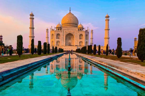 Sunrise Taj Mahal Tour from Delhi by Car